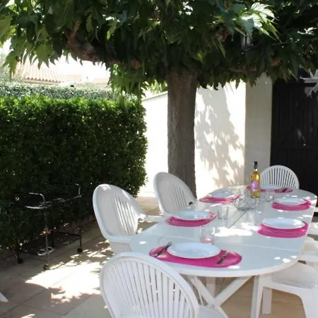 Holiday home Pavillon Pres Pour 4 Pers. Avec Terrasse, Parking Et Wifi, Animaux Acceptes - - Fr-1-229-869 *